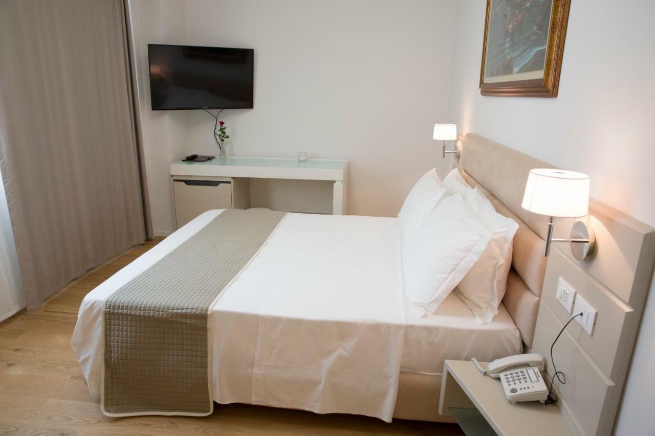 Boutique Hotel Enia Prato  Buitenkant foto